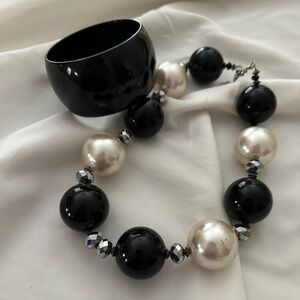 Black and White Pearl Style Choker and Black Bangle